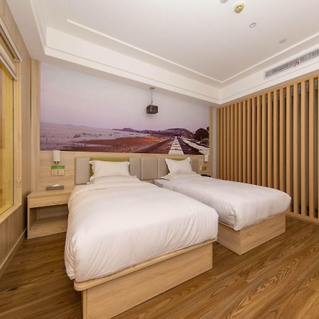 מלון Ibis Styles Nantong Development Zone Shimao Plaza מראה חיצוני תמונה