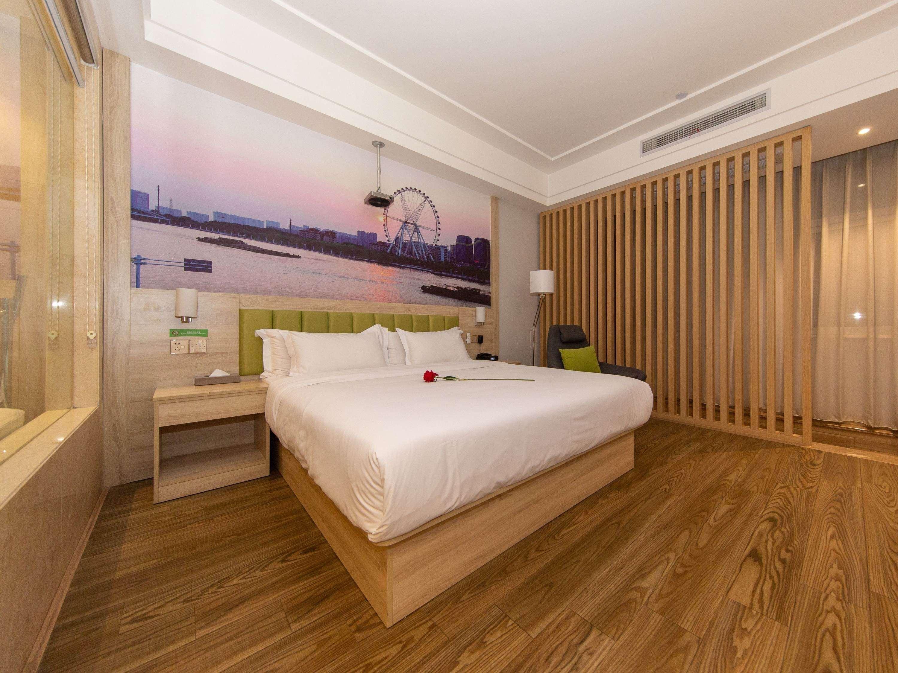 מלון Ibis Styles Nantong Development Zone Shimao Plaza מראה חיצוני תמונה