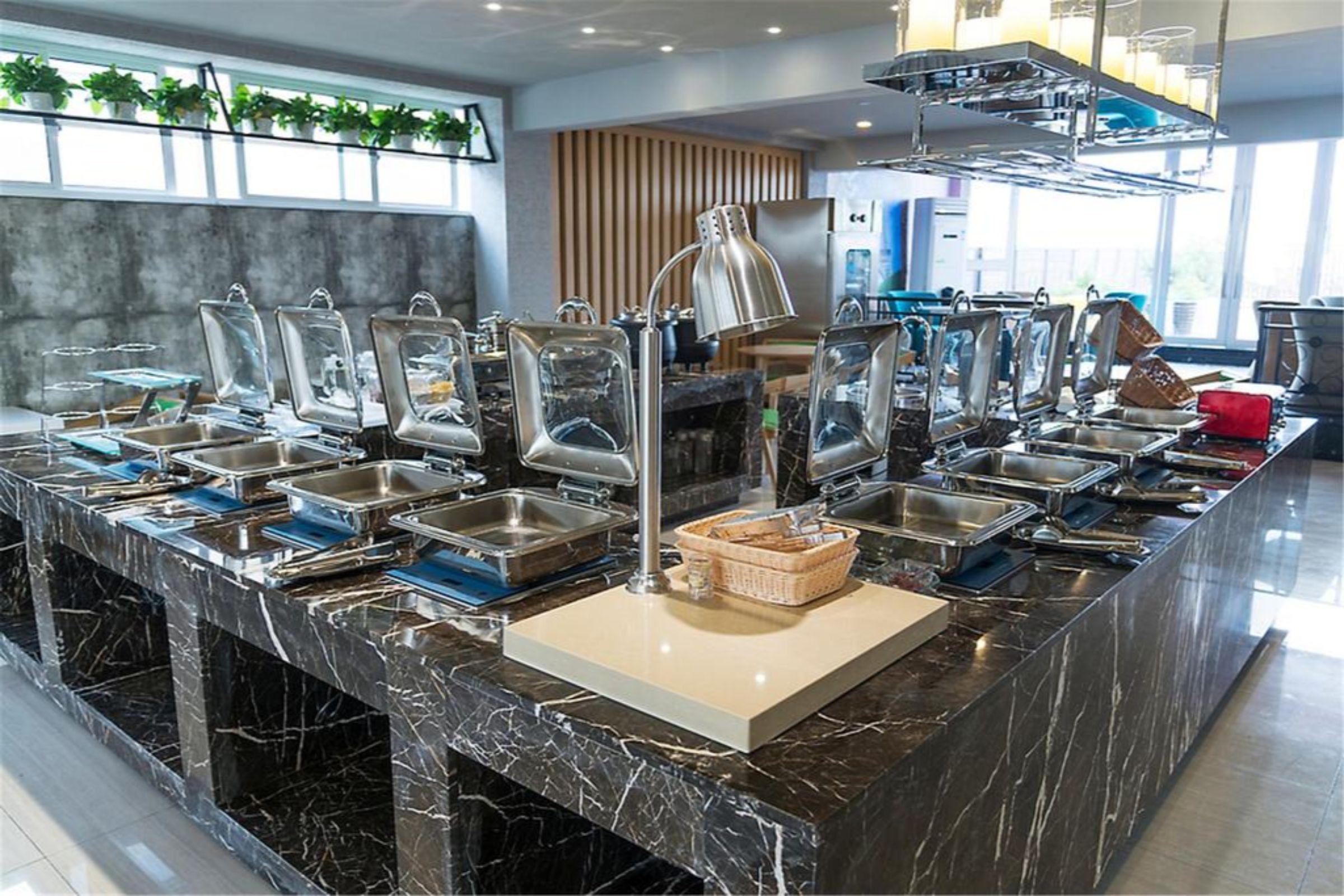 מלון Ibis Styles Nantong Development Zone Shimao Plaza מראה חיצוני תמונה