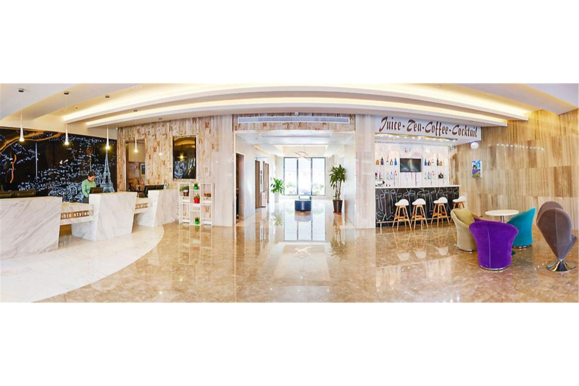 מלון Ibis Styles Nantong Development Zone Shimao Plaza מראה חיצוני תמונה