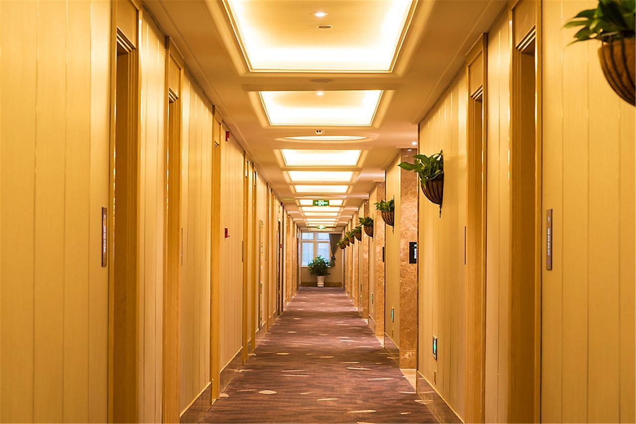 מלון Ibis Styles Nantong Development Zone Shimao Plaza מראה חיצוני תמונה