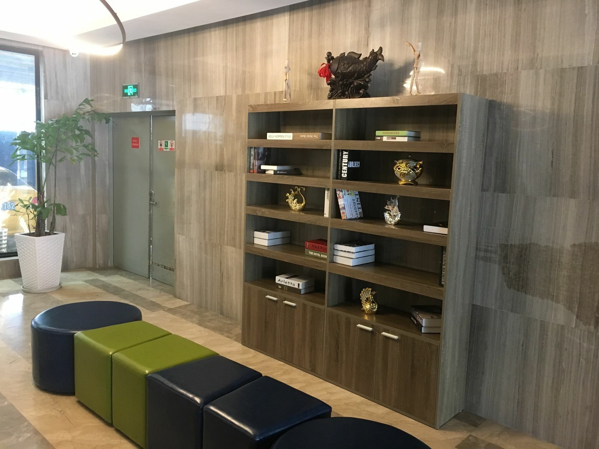 מלון Ibis Styles Nantong Development Zone Shimao Plaza מראה חיצוני תמונה
