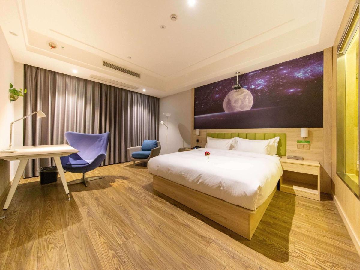 מלון Ibis Styles Nantong Development Zone Shimao Plaza מראה חיצוני תמונה
